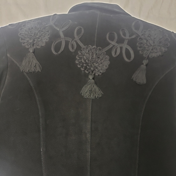 Women's Suede Jacket - Picture 3 of 6